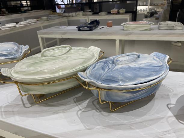 Marbled Ceramic Plate: A Perfect Blend of Art and Practicality on the Dining Table