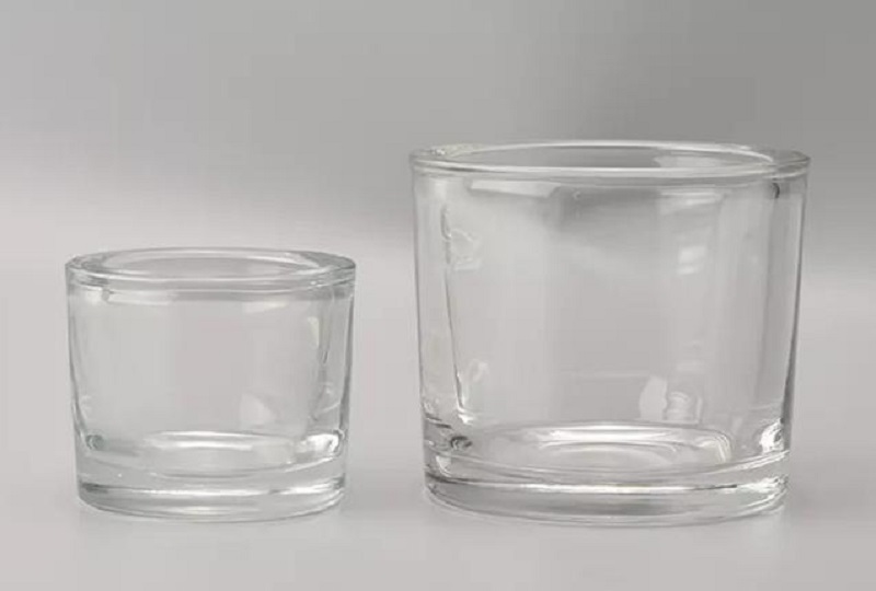 How Can Glass Candle Holders Transform Ambience and Add Value to Modern Living Spaces?