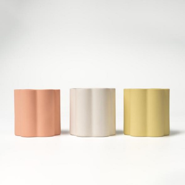 Looking for Minimalist Wave Ceramic Candle Holders? Could This Neutral Bulk Set Be Your Ideal Wholesale Choice?